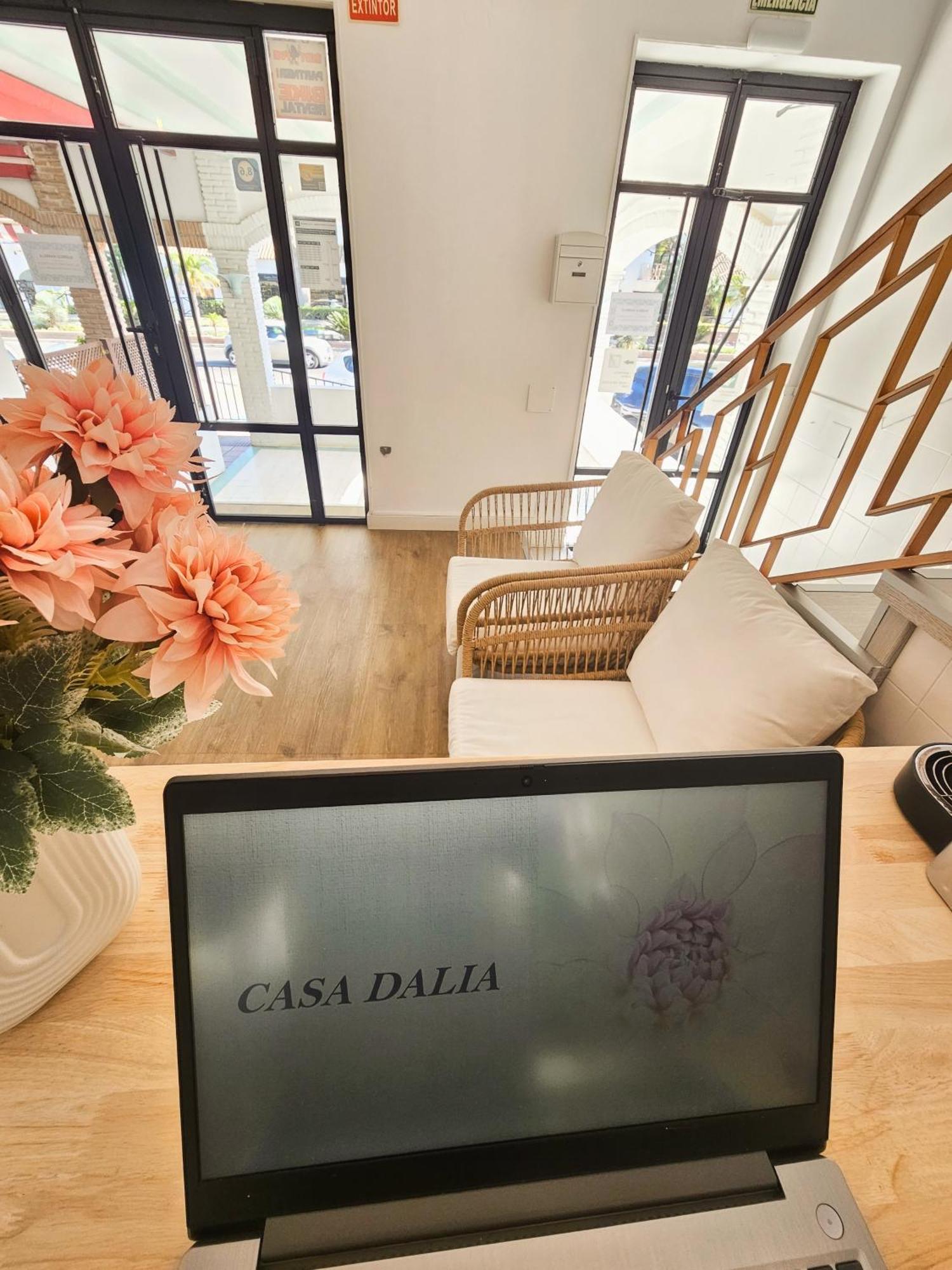 מארבלה Hotel Casa Dalia מראה חיצוני תמונה