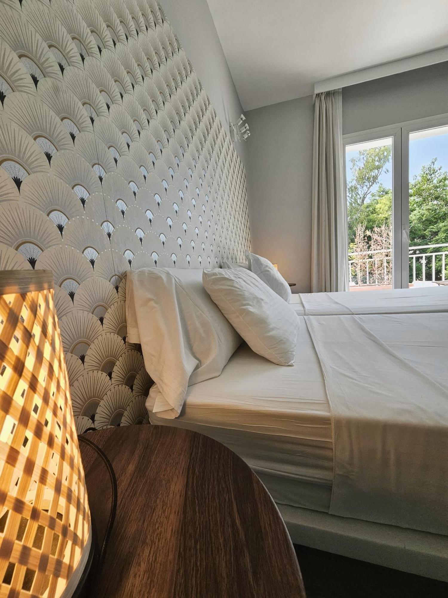 מארבלה Hotel Casa Dalia מראה חיצוני תמונה
