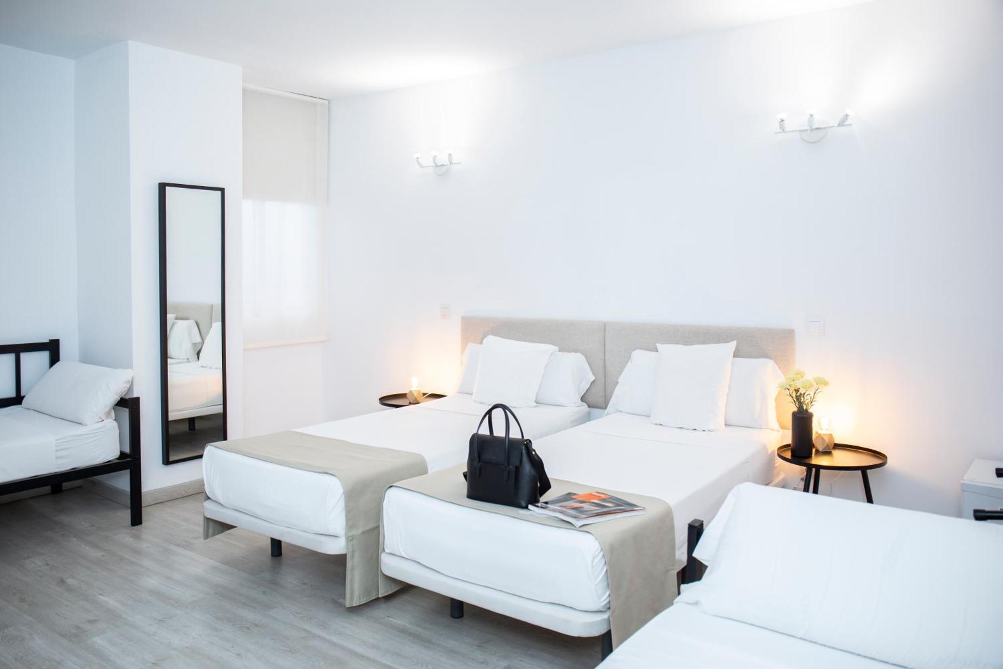מארבלה Hotel Casa Dalia מראה חיצוני תמונה