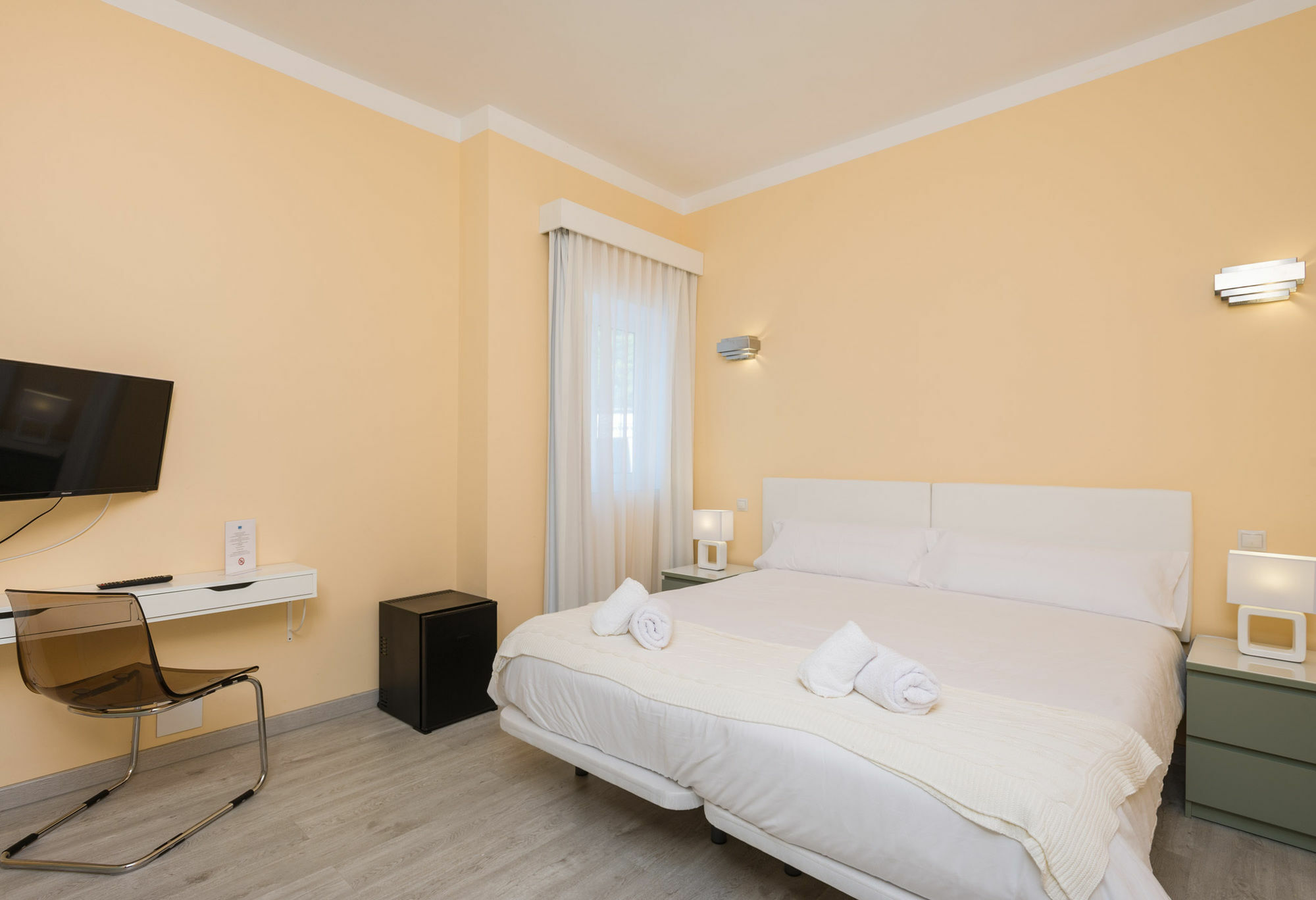 מארבלה Hotel Casa Dalia מראה חיצוני תמונה